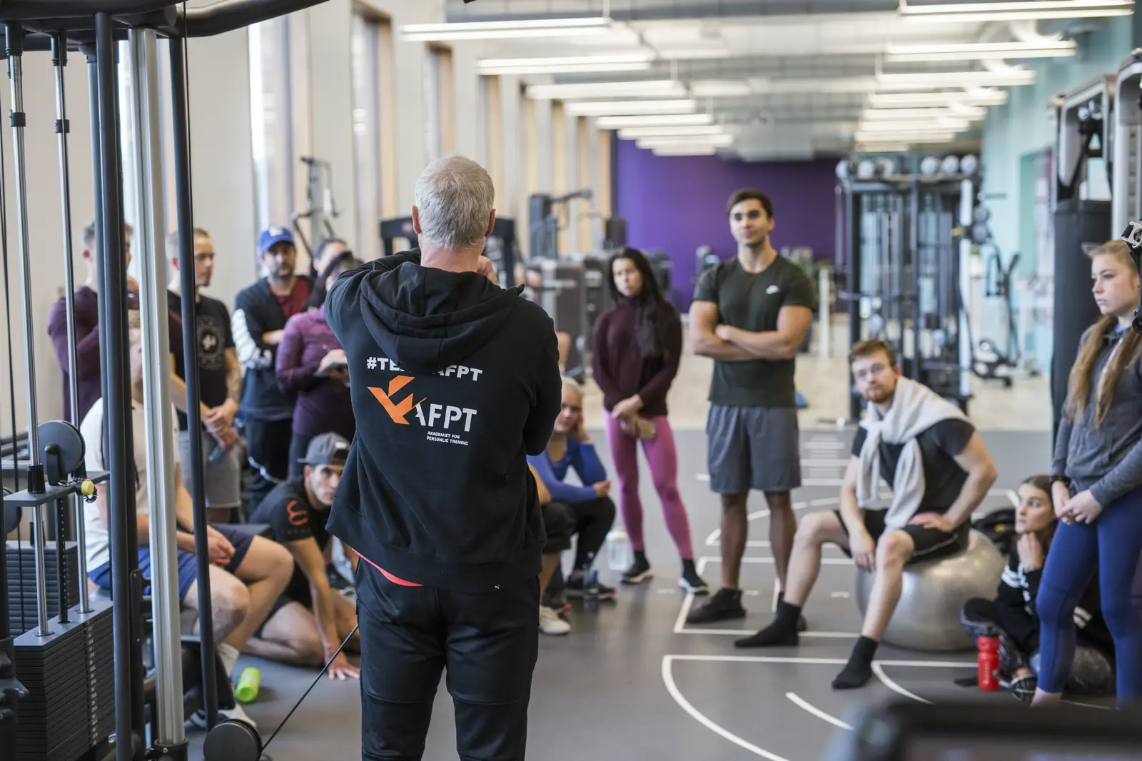 AKADEMIET FOR PERSONLIG TRENING